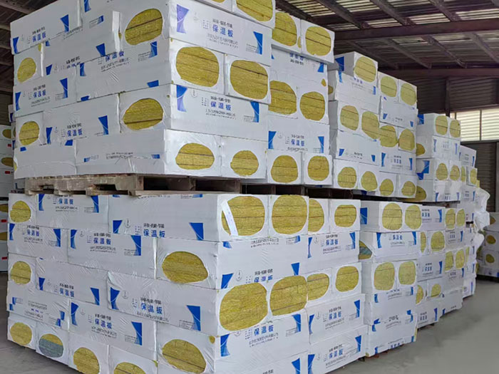 網(wǎng)織增強(qiáng)巖棉板（專利產(chǎn)品）